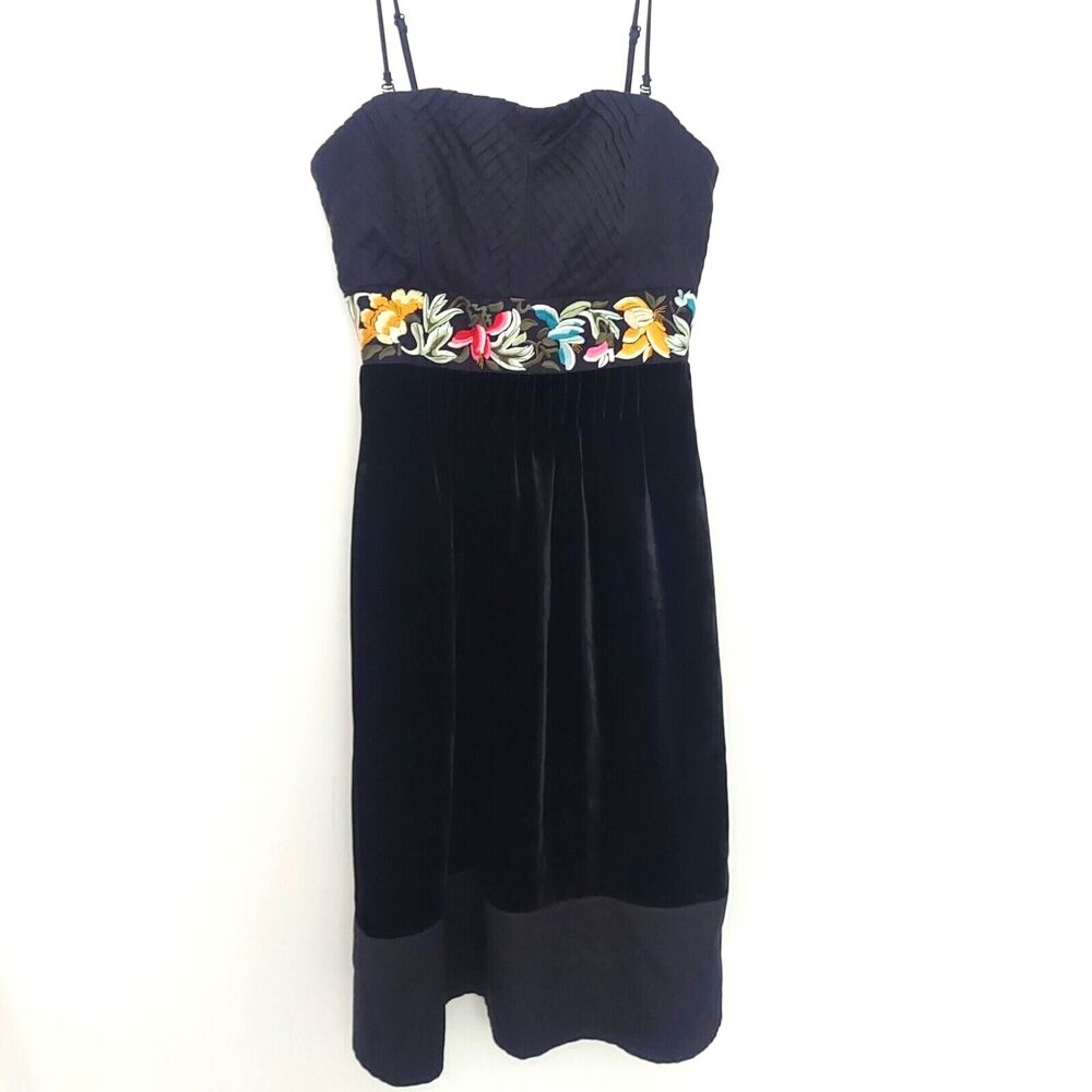 Anthropologie Floreat Mini Dress Size 6 Black Velvet Silk Embroidered Sleeveless